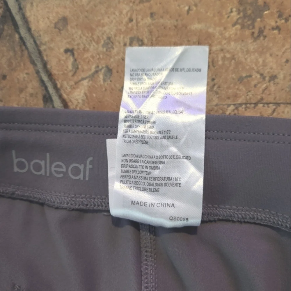 BALEAF GRAY PANTS WOMEN'S SZ 2XL.